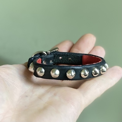 1-Row Lil Cone Studs Wristband