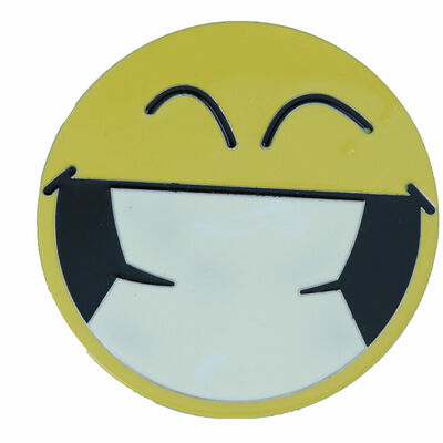 Women belt buckle silver metal yellow smiley face eyes emoji teen kids girls