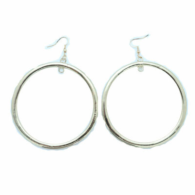 Women weekend party look fashion jewelry hook earrings gold color hoops