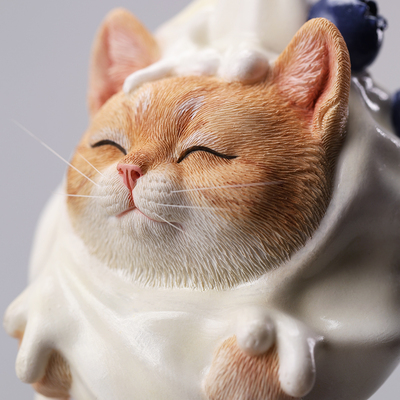 Arttoy "kitty cone" by sanktoys & weartdoing