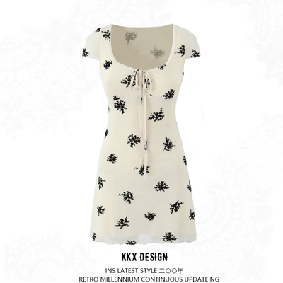 Sexy large neck tie-up ruffle-edged printed dress