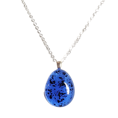 Blue pepper fused glass teardrop pendant necklace