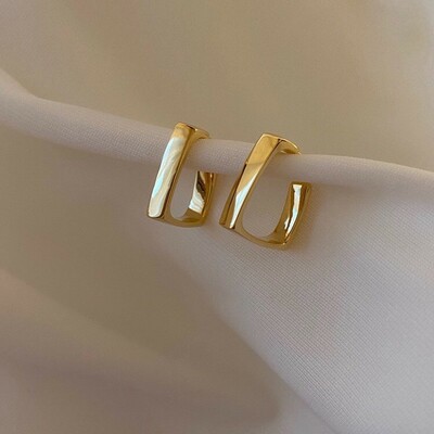 Fashion U-Shaped Square Hoop Earrings for Women 