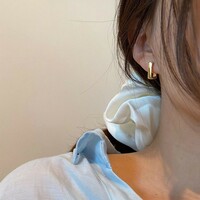 Fashion U-Shaped Square Hoop Earrings for Women  - Thumbnail 3