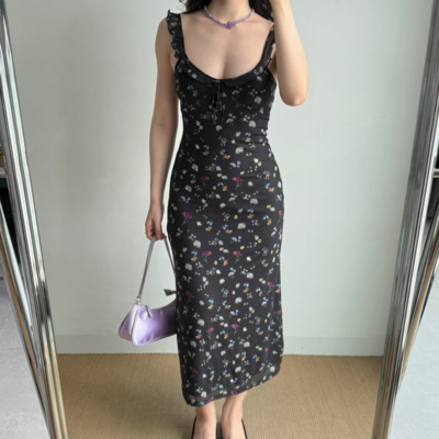 Retro sexy low-cut floral black dress