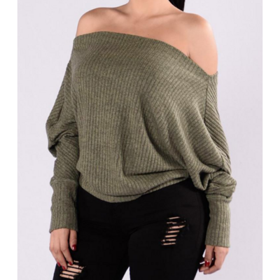 Round neck long sleeved off shoulder knitted striped sweater