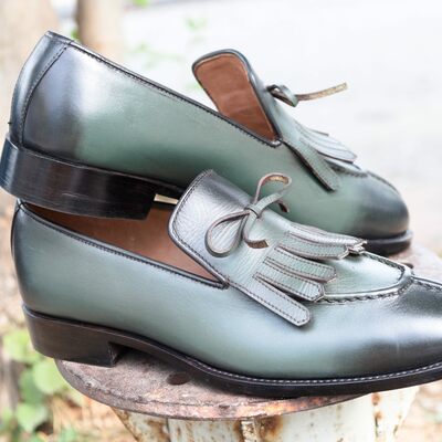 Crafted leather handmade men classic fringes loafers dress shoes