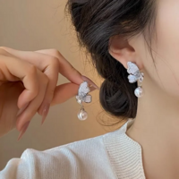 Elegant Zircon Pearl Crystal Butterfly Dangle Earrings - Thumbnail 4