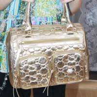 Sweet and cool shiny retro KT handbag - Thumbnail 2