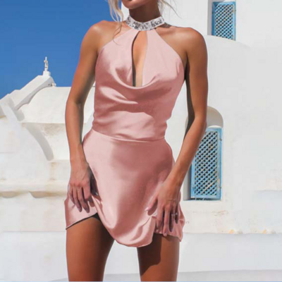 Sexy halterneck dress with open back and sparkling collar