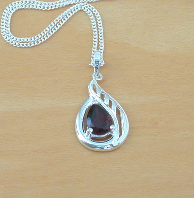 Sterling Silver Garnet Pendant & Chain/Garnet Necklace/Garnet Jewellery/Garnet Jewelry/Garnet Pendant/January Birthstone/UK
