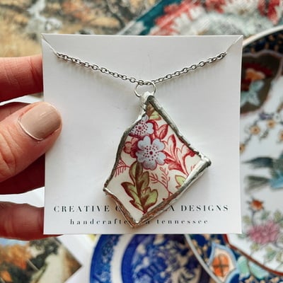 “beauty in the broken” necklace no.05