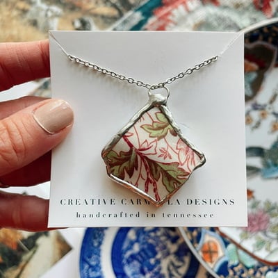 “beauty in the broken” necklace no.06