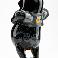 ArTToy by Jee Saya & Hundred Demons "Tatpooh BLK Gallery (41 cm/16 in)" - Thumbnail 3