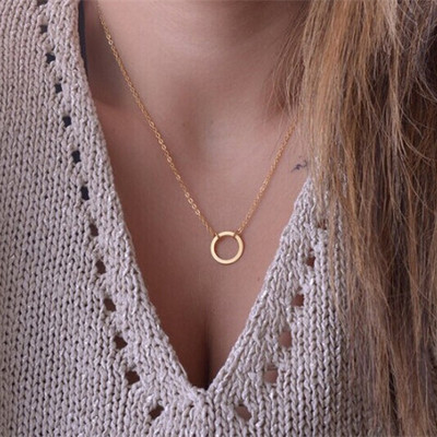 Simple circle necklace