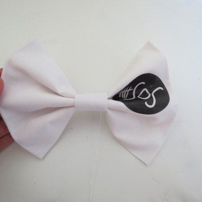 5 seconds of summer bow
